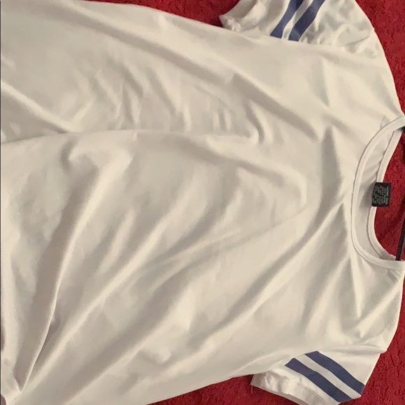 Top - Picture 2 of 2